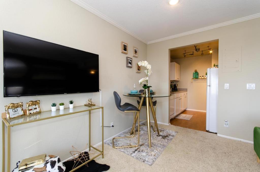 Ferienwohnung Gucci Mickey And Maxico Lofts Free Parking And Wifi Los Angeles Exterior foto